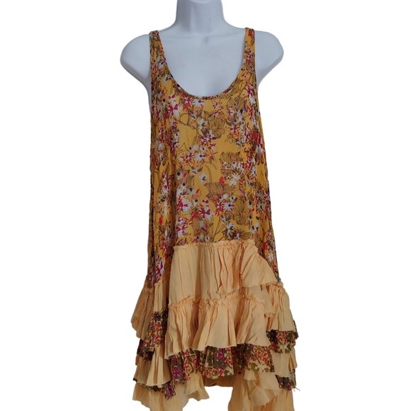 Free People One Dresses & Skirts - Free People One Yellow/Red/Green Sleeveless Tiered Ruffle Dress XS
